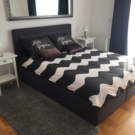 Studio Apartman Lara *** Осиек Екстериор снимка
